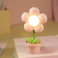 Miniatyrbilde 2 av 5: Mini nattlys blomst tegneserie søt nattlys, bærbar LED bordlampe dekorasjon batteridrevet justerbar blomstersenglampe
