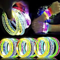 Miniatyrbilde 1 av 5: Lysende LED Armbånd Party Leker Neon Party Tilbehør 12PCS
