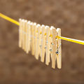 Miniatyrbilde 2 av 6: Bambus klesklyper - Pakke med 100 | Tretklyper | Sterke klesklyper for klesvask | Kunsthåndverk og fotooppheng