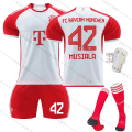 Pikkukuva 4 / 5: 2324 Bayern Home Punavalkoinen jalkapallopaita nro 10 Sane 25 Muller 7 Gnabry 42 Musiala Jersey XS