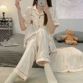 Pikkukuva 3 / 4: (Koko XL) Naisten Soft Ice Silk lyhythihainen pyjamat, kolmiosainen setti
