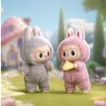 Miniatyrbilde 4 av 7: Popmart Labubu The Monsters Lisa Seme Heart Macarrr Vinyl Base Series Trendy Leke grey
