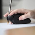 Miniatyrbillede 2 af 7: Hjælpemiddel til Skrivning og Tegning black