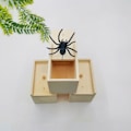 Miniatyrbild 6 av 7: Spindelskrämma Prank Box, Praktisk Leksak Prank