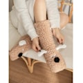 Miniatyrbillede 2 af 3: Dames Fuzzy Slippersokker, Cozy Varme Vinter Fleece Anti-Skrid Sikre Hjemmesokker light brown