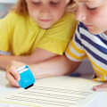Miniatyrbilde 3 av 8: 2 stk. håndskriftøvingstempler, lærerrullestamp for engelsk skriving blue
