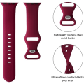 Miniatyrbilde 3 av 4: CQBB-reim kompatibel med Apple Watch 38 mm 40 mm 41 mm, erstatningsreim i myk silikon, sportstilbehør for kvinner og menn (vinrød)