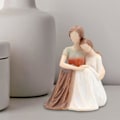 Miniatyrbillede 3 af 7: Hartsstaty | Angel Sisters-staty | Håndlavet boligindretning | Håndmalet skulptur til stue, kontor eller bar-display c