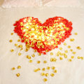 Miniatyrbilde 5 av 5: 1200 stk/12 poser attraktive kunstige rosenblader bred applikasjon non-woven stoff realistiske DIY falske blomsterblader for bryllup Jikaix Red Red