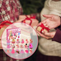 Miniatyrbillede 7 af 8: 2024 Nedtælling Jule Gummiande Adventskalender, 24-Dages Badelegetøjs Sæt c