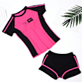 Pikkukuva 9 / 10: Naisten lyhythihainen Rashguard poikashortseilla Kaksiosainen jaettu uimapuku Opiskelijat Vatsan hallinta Uima-asu lomalle Ruusunpunainen XL Rose red XL