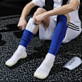 Miniatyrbillede 6 af 7: Professionelle benskinner til mænd Basketball Fodbold Sportsstrømper Voksen Benskyd til unge Kalvestrømper Cover Calcetines Hombre sort