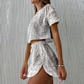 Miniatyrbild 3 av 7: Kvinnors Utskrift Pyjamas Set Sommar Casual Kvinnors Kort Ärm Toppar Shorts Sleepwear 2 Bit Set Round Hals Hem Loungekläder SY038-7 M