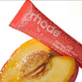 Pikkukuva 3 / 5: Rhode by Hailey Bieber Peptide Lip Treatment, Peptide Lip Tint, Läpikuultava Väri ja Kosteuttava Viimeistely, 10 ml / 0.3 fl oz peach pit peach pit 1Pcs