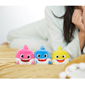 Miniatyrbilde 3 av 6: Baby Shark Nesting Dolls, Plyschkuber med Musikk Yellow