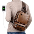 Pikkukuva 3 / 6: Sling Crossbody Bag Axelväska Herr och Dam Retro PU Läder Sling Ryggsäck Cykel, Mode