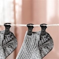 Miniatyrbild 4 av 5: Sockklämmor för tvättmaskin och torktumlare Multifunktionell sockhållare med krok Halkfria klädnypor 60 Pack