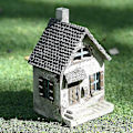 Miniatyrbillede 3 af 5: Miniature Fehave i haven med rustikke feer, miniature skovboliger, miniature landstedshuse