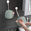 Miniatyrbild 3 av 4: Fuzzy Ball Handdukar (2-pack) - Torka dina händer bekvämt med dessa kreativa handdukar i form av igelkottar, dekorativa handdukar för badrum (2-pack...