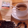 Miniatyrbild 3 av 5: Manuell Kaffekvarn Handvevad Kaffebryggare 9,7 x 9,7 x 20,7 cm