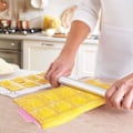 Miniatyrbillede 3 af 3: Form til Runde Ravioli 10 Kvadratiske Ravioli Presse Italiensk Ravioli Form Ravioli Formbakke og Rulle
