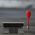 Miniatyrbild 5 av 5: Dart Hållare Väggfäste Robust Akryl Spelrum Dart Displayställ För Inomhusbruk