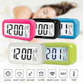 Miniatyrbild 4 av 4: Digital Väckarklocka Med Datum Och Temperatur Snooze-Knapp Ovanpå Fri Frakt
