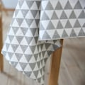 Miniatyrbild 4 av 4: Bordsduk, Geometriska Färgglada Trianglar Geometriska Pyramidformer Moderna Mönster New Age Konst Urban Hem, Rektangulär Bordsduk För Matsal Kök