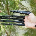 Pikkukuva 2 / 4: Artikuloidut sormet Joustavat nivelet Luurankokäden jatkeet Halloween-juhlatarvike Black Left hand