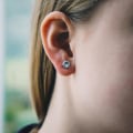 Miniatyrbild 3 av 4: Silver Round Magnetic Clip On Stud Earrings Created With Swarovski Crystals 10MM