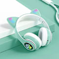 Pikkukuva 2 / 2: Langattomat Bluetooth-kuulokkeet, kissa-korvat ja LED-valo green