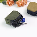 Miniatyrbild 3 av 4: Canvas Bluetooth Hörlursfodral - Kompakt Kamouflagepåse Grön