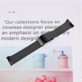 Pikkukuva 3 / 5: Ruostumattomasta teräksestä valmistettu kelloranneke Fitbit Charge5/6:lle Musta