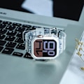 Miniatyrbillede 6 af 8: Silikone sportsarmbånd til Apple Watch Series 9/10, 46mm, Transparent Sort Hvid