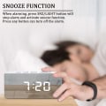 Miniatyrbild 3 av 5: INF Digital LED väckarklocka med spegelyta Vit