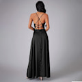 Miniatyrbillede 7 af 7: Elegant Sort Maxi-Kjole med Åben Ryg XL