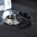 Miniatyrbillede 2 af 5: Anti-stress ring lavet af rustfrit stål med sol og måne Sort 23 mm