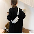 Miniatyrbild 4 av 8: PU-läder Crossbody-väska för kvinnor Silver