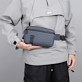 Pikkukuva 2 / 5: Tyylikäs ja käytännöllinen Crossbody laukku Harmaa