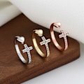 Miniatyrbild 4 av 4: Justerbar Cross Heart Open Ring Rose guld