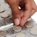 Pikkukuva 3 / 5: Postimerkkialbumi - 120 taskua, pystysuuntainen muotoilu Punainen