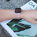 Miniatyrbillede 8 af 8: Holdbart TPU-armbånd til Apple Watch 10: Gennemsigtigt med sort stel, 42 mm Sort