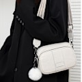 Miniatyrbild 3 av 4: Vit Crossbody-väska, axelväska i läder för kvinnor