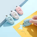 Miniatyrbillede 2 af 2: Mini hobbykniv med nøgleringshul Blå