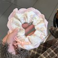 Pikkukuva 2 / 5: Lace Trim Scrunchie Vaaleanpunainen