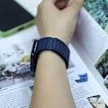 Miniatyrbillede 5 af 6: Magnetisk løkkerem til Apple Watch (42/44/45/49 mm) - EU-patent Mørkeblå