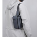 Pikkukuva 3 / 5: Tyylikäs ja käytännöllinen Crossbody laukku Harmaa