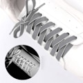 Miniatyrbillede 2 af 3: 2 par reflekterende snørebånd - 8 mm brede Hvid M