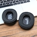 Miniatyrbillede 2 af 7: Premium Sort Læder & Mesh Ørepuder til JBL LIVE500BTNC