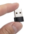 Pikkukuva 3 / 4: USB-C–USB 2.0 -sovitin Musta